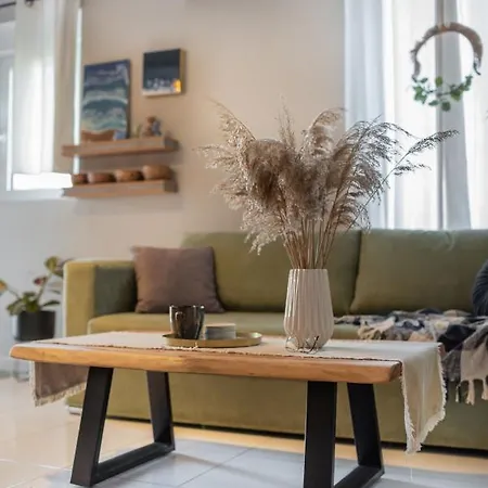 Inconceptual * Paradeísion