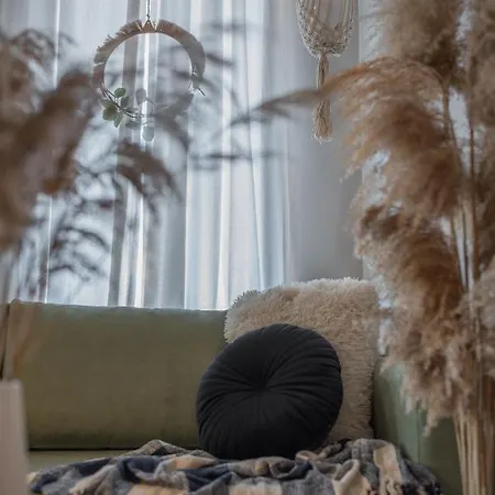 Inconceptual * Paradeísion