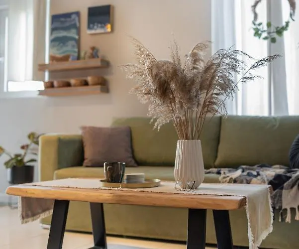 Inconceptual * Paradeísion